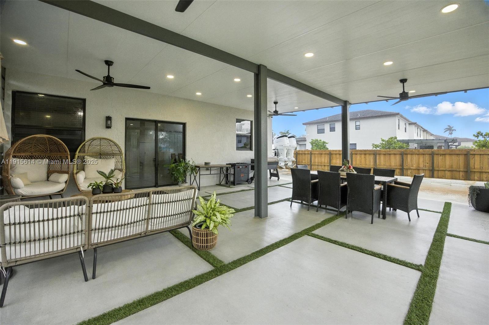 S ALLAPATTAH GARDENS - Residential