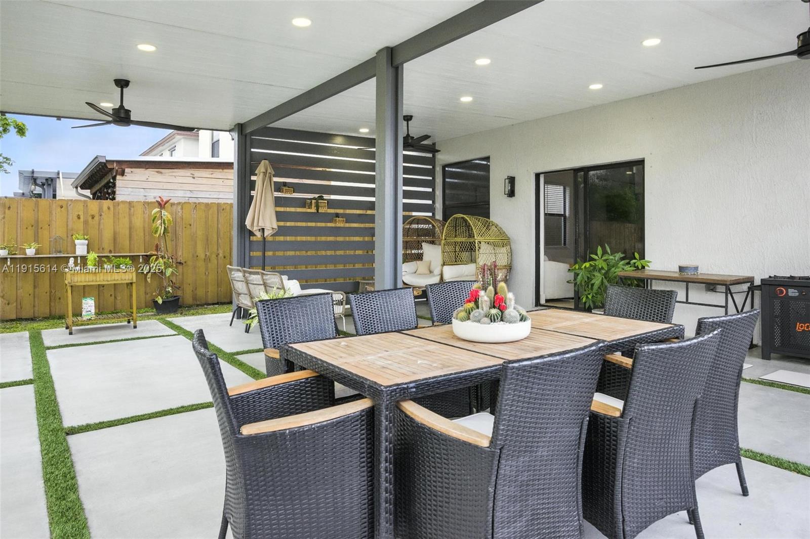 S ALLAPATTAH GARDENS - Residential