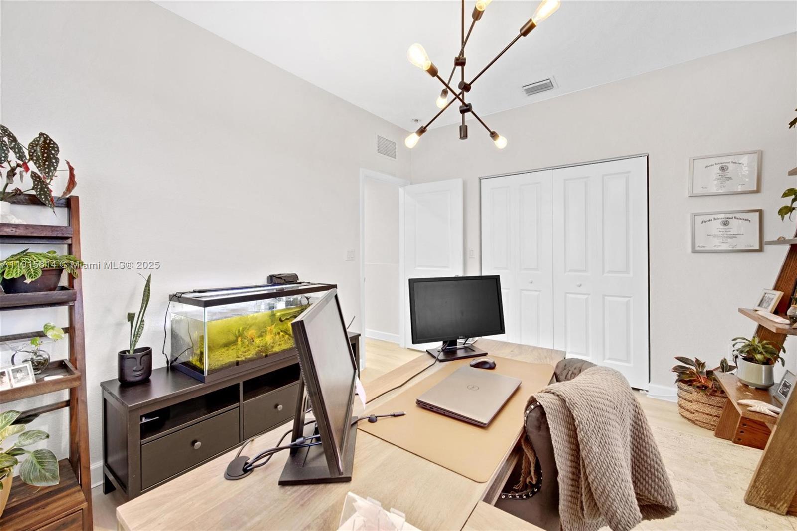 S ALLAPATTAH GARDENS - Residential