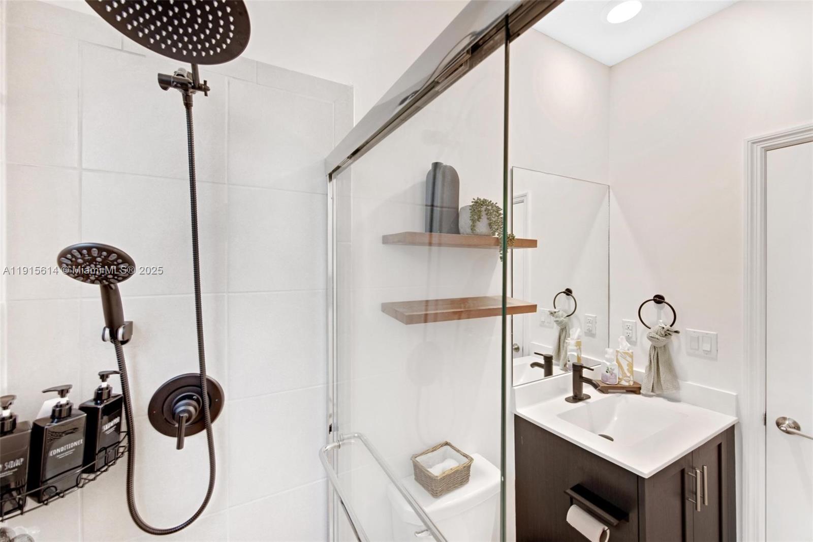 S ALLAPATTAH GARDENS - Residential