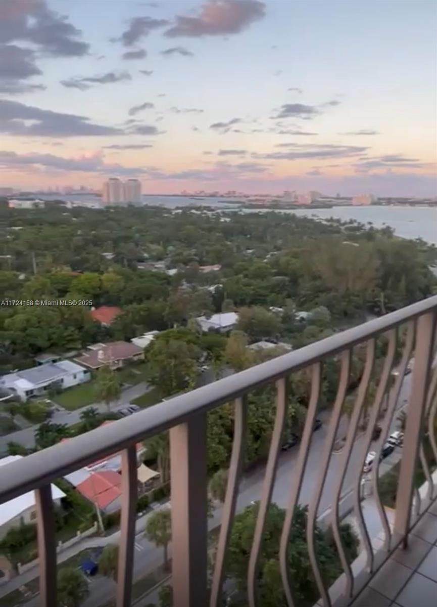 OWNER MOTIVATED WILL PAY $134,000 ASSESSMENTS 40 year recertification that include new balconies with Infinity railings, new impact windows & doors,design pool, Building Remediation & Restoration and entire building Paint
APARTMENT:2/2 with Sunset view! Hugh Balcony - split floor plan, Big closets, Washer and dryer in unit Tile floors
Amenities: Cable TV, water, amenities Included! Tennis Courts, Full-Service Bar on site,
Resort Style Pool & Hot Tub,Covered Outdoor Kitchen, Newly renovated gym w/steam and Sauna
Restaurant, Convenience Store, Library, 24hr Concierge, Valet & Guard Gate, 1 parking + additional free Experience complete privacy in this gated community, minutes from Design District, Wyndwood, South Beach, & Downtown. Building has reserves. Ok to lease 1st year ownership