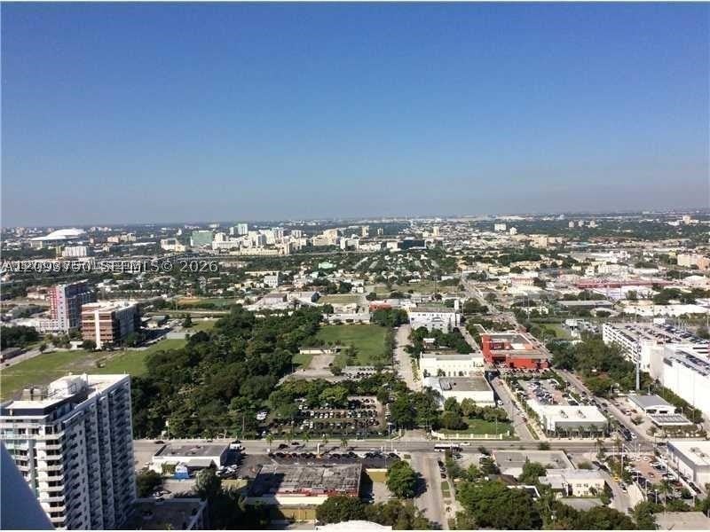 1900 N Bayshore Dr 3916