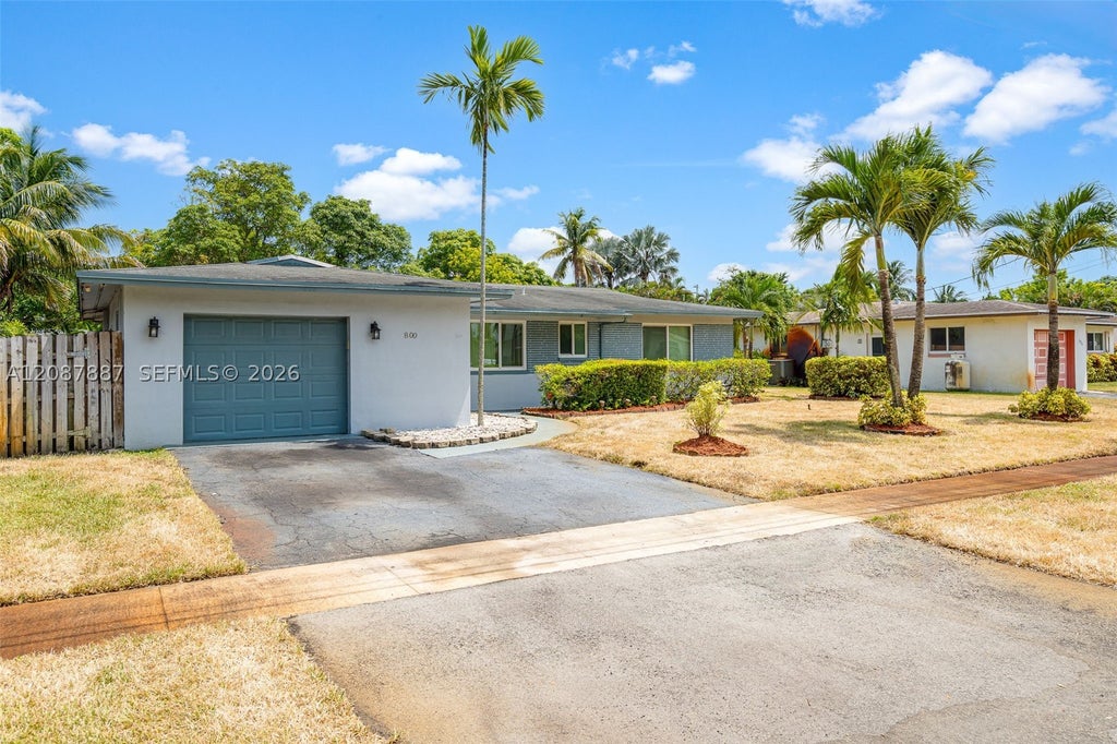 Photo of 800 NW 48th Ter, Plantation, FL 33317 (MLS # A12087887)