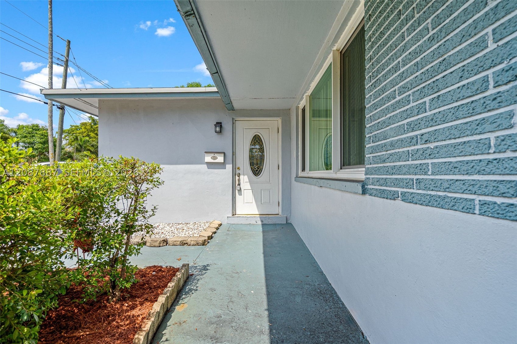 800 NW 48th Ter