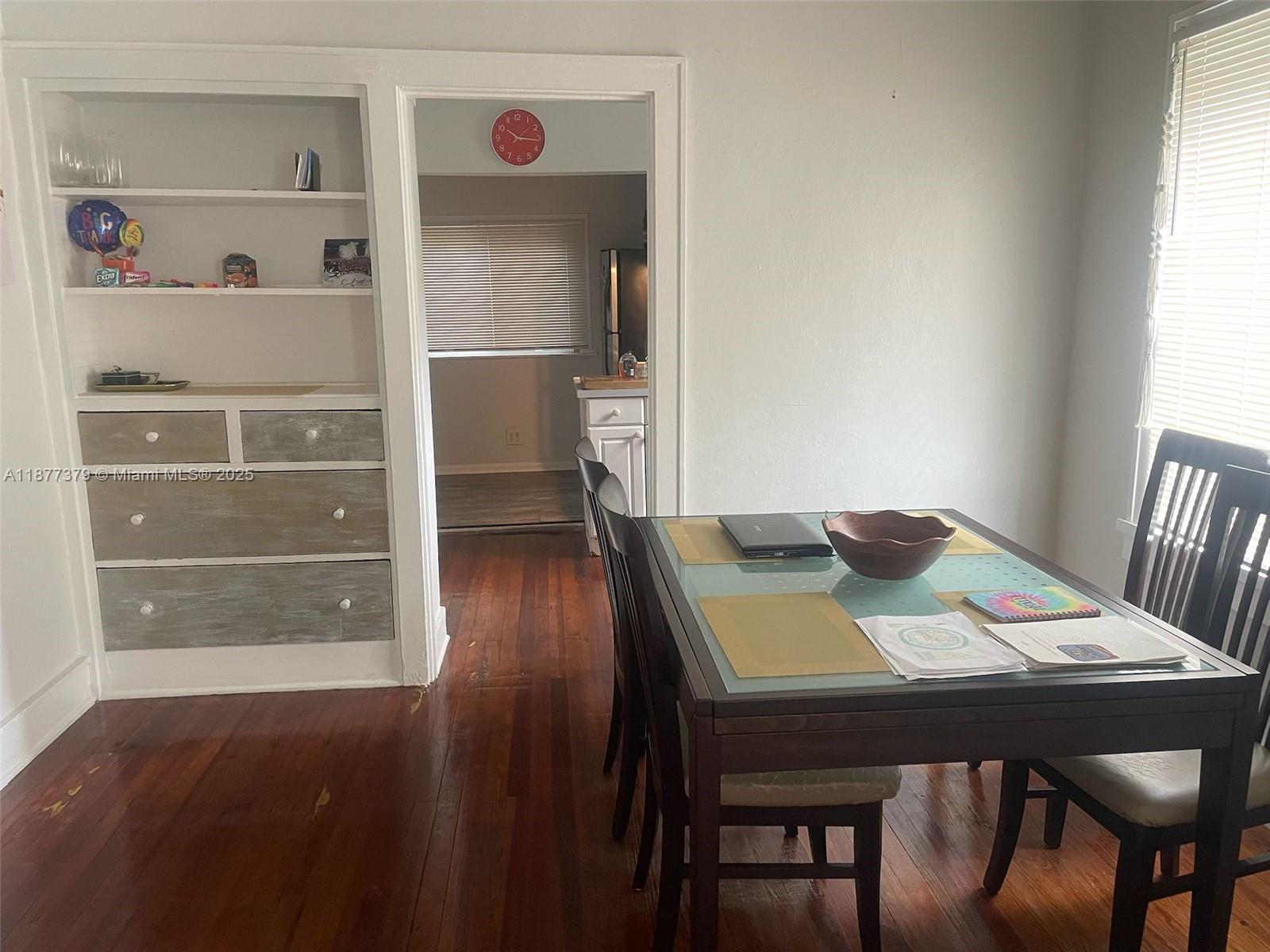 OAKLAND PARK SECOND ADD - Residential Income