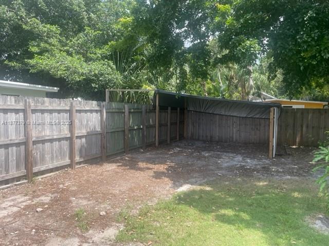 OAKLAND PARK SECOND ADD - Residential Income