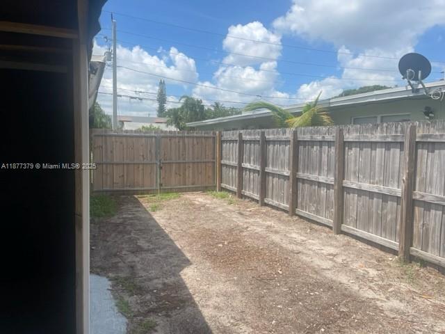 OAKLAND PARK SECOND ADD - Residential Income