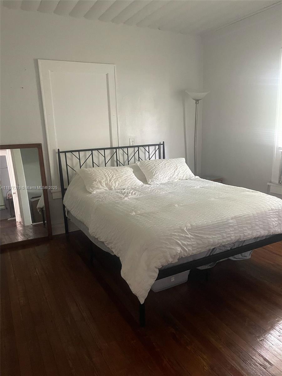 OAKLAND PARK SECOND ADD - Residential Income