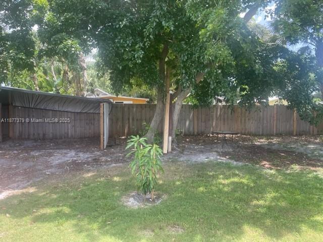 OAKLAND PARK SECOND ADD - Residential Income