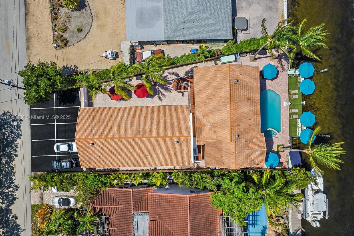 605 S Riverside Dr 1-5