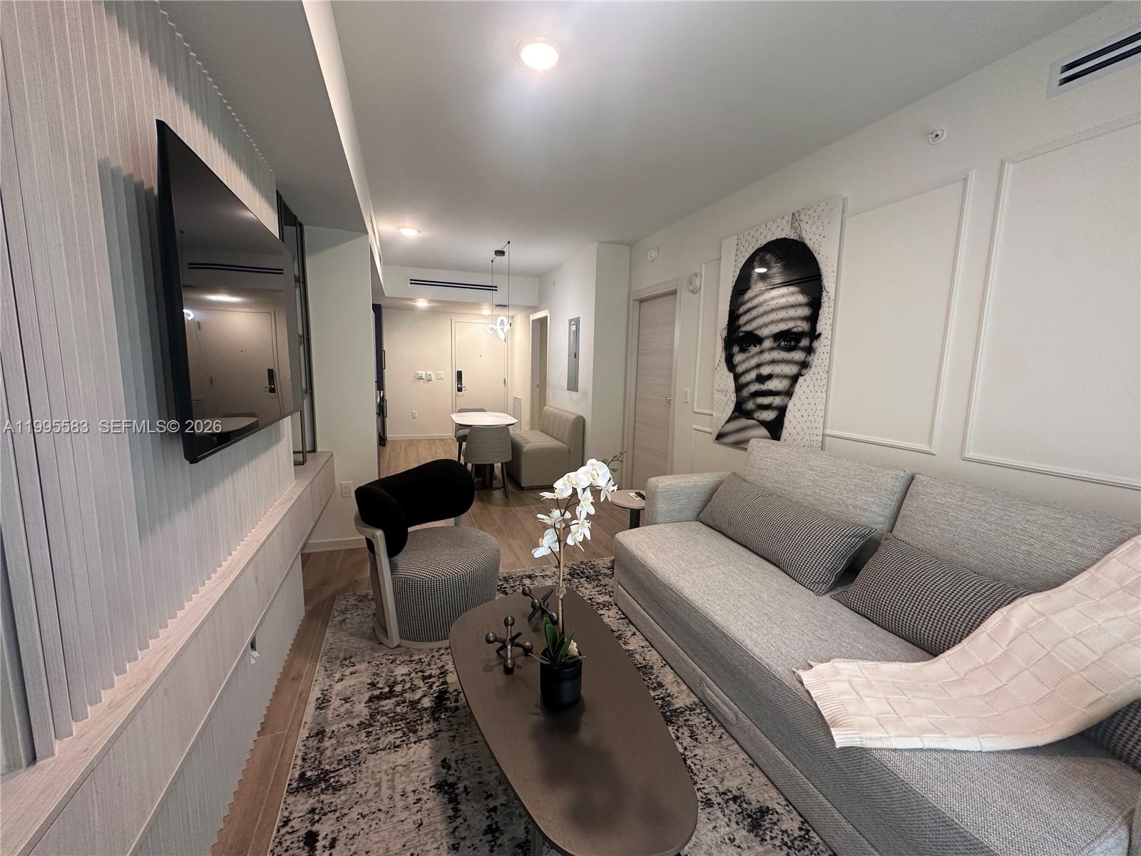 The Avenue Coral Gables - Residential