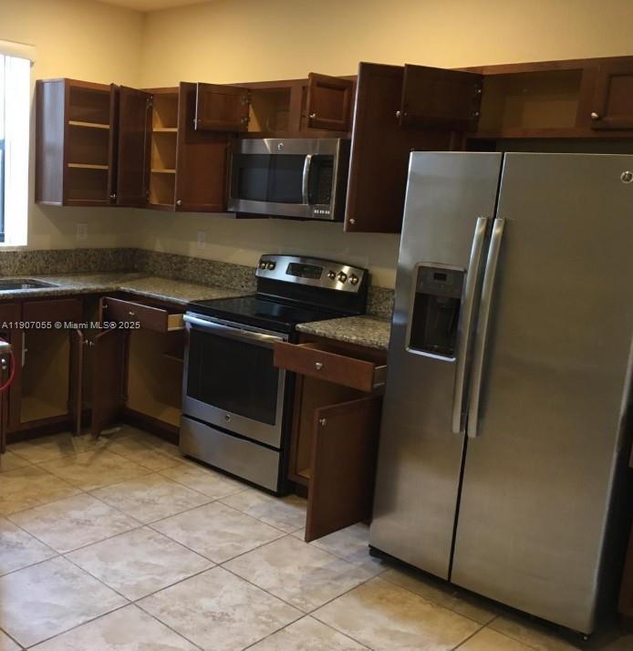 SILVER PALM WEST - Residential