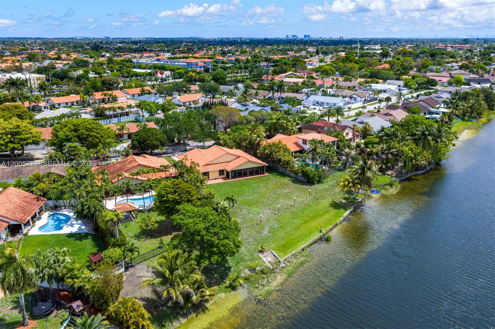 BIRD LAKES NORTH SEC 2 1S - Residential