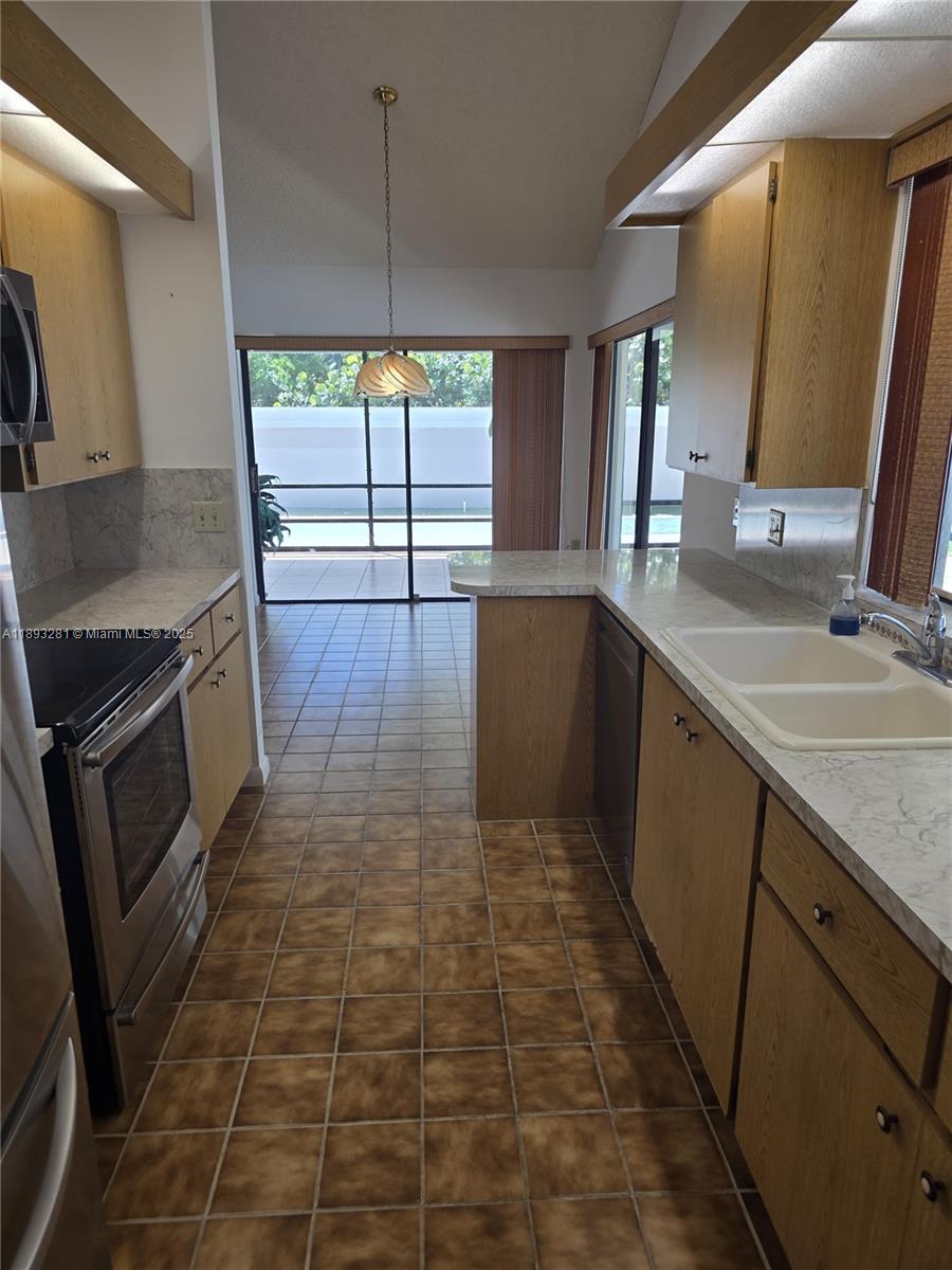 198 Ridge Rd