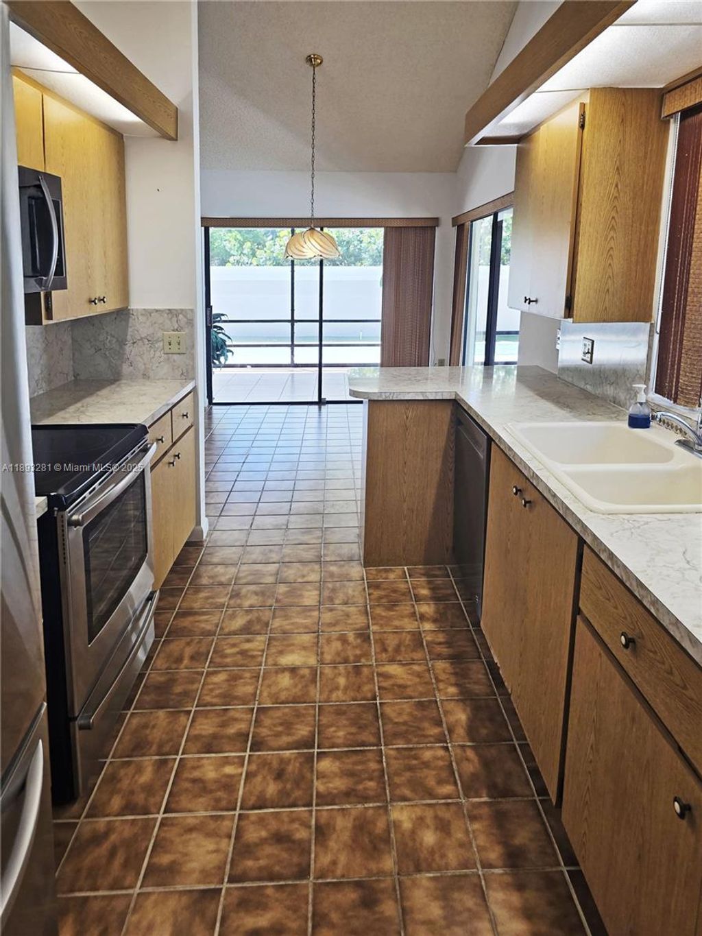 Photo of 198 Ridge Rd, Jupiter, FL 33477 (MLS # A11893281)