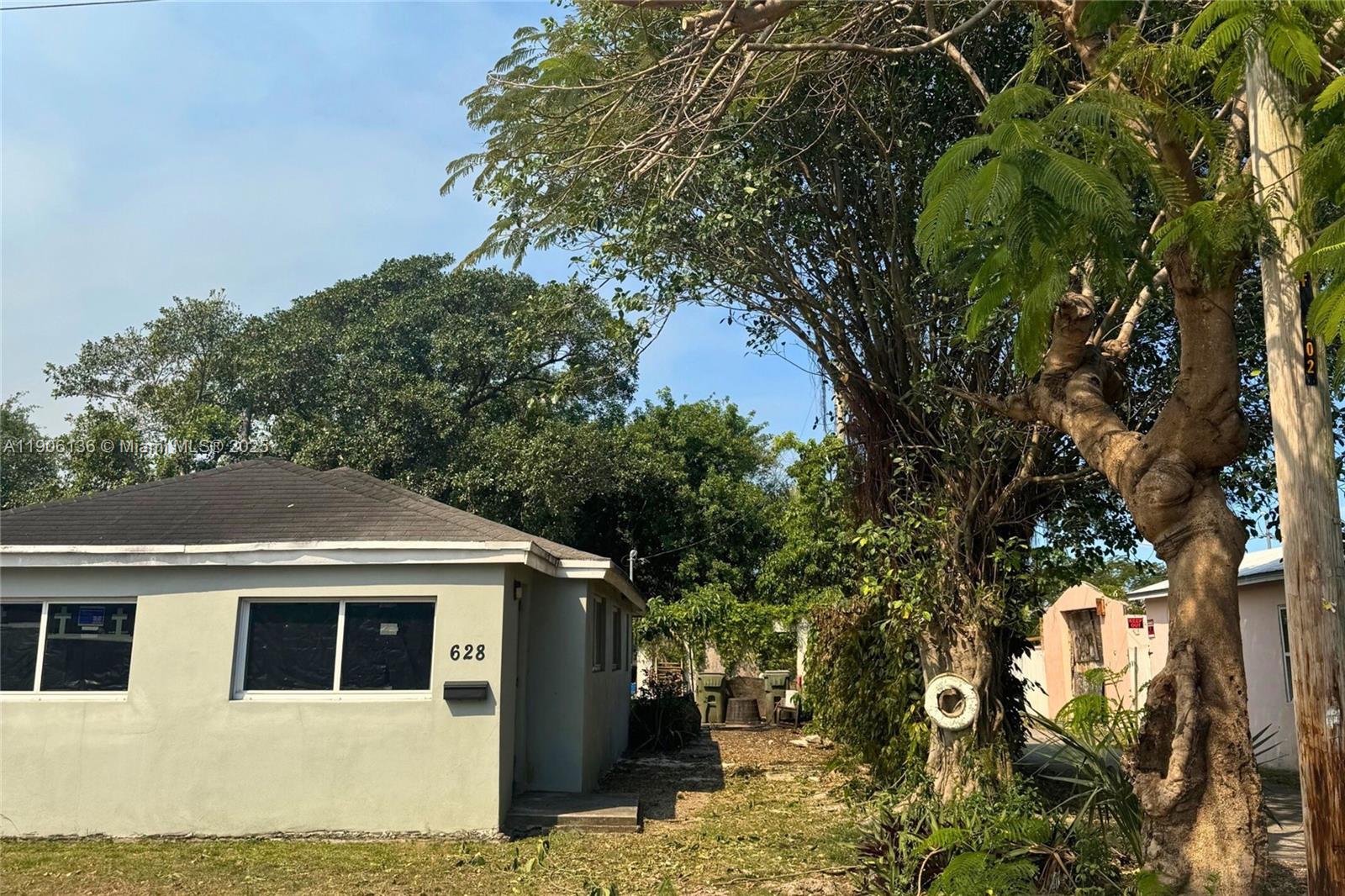 CENTRAL COMMERCIAL HOMEST - Residential