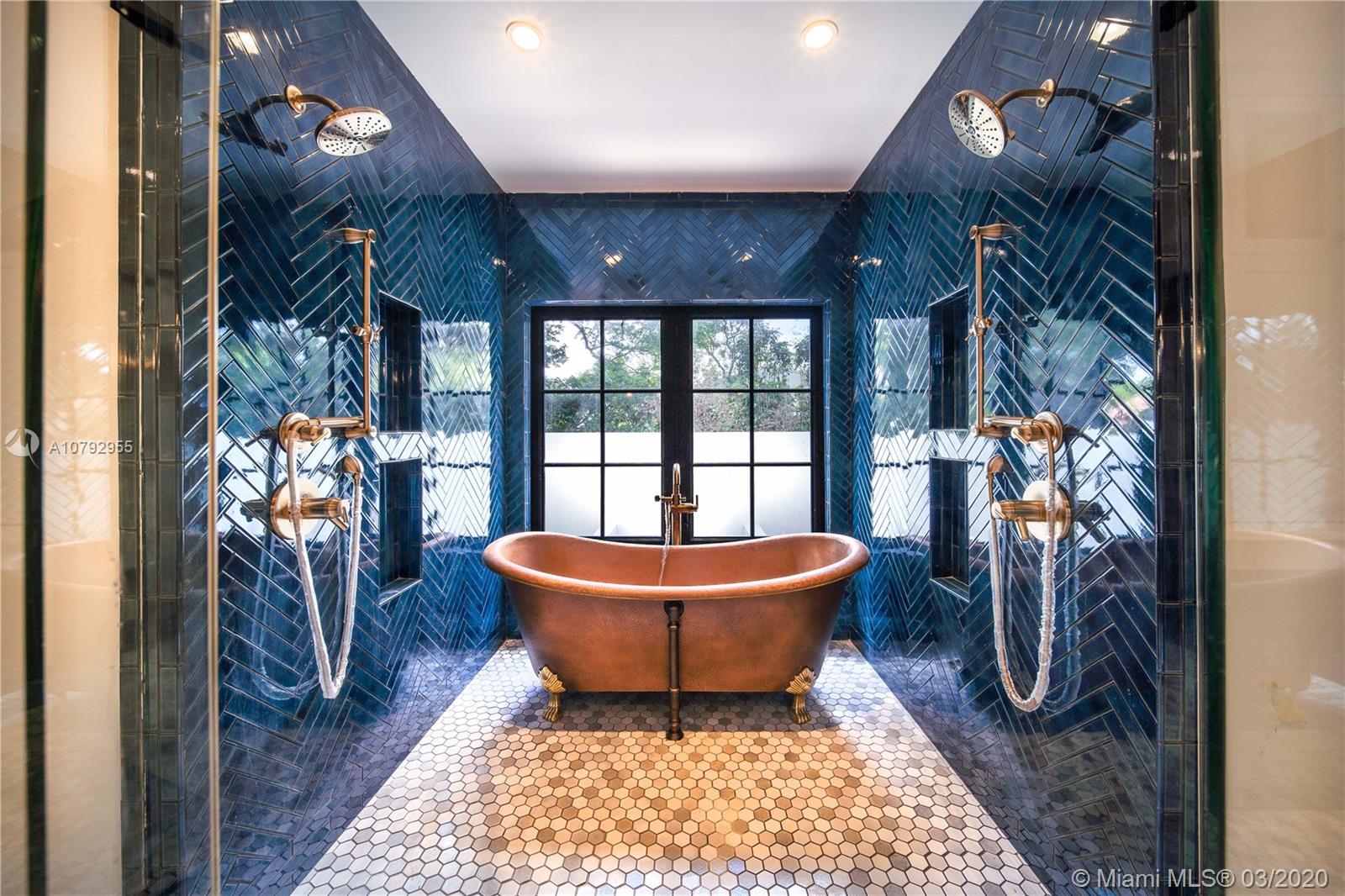 CORAL GABLES COUNTRY CLUB - Residential