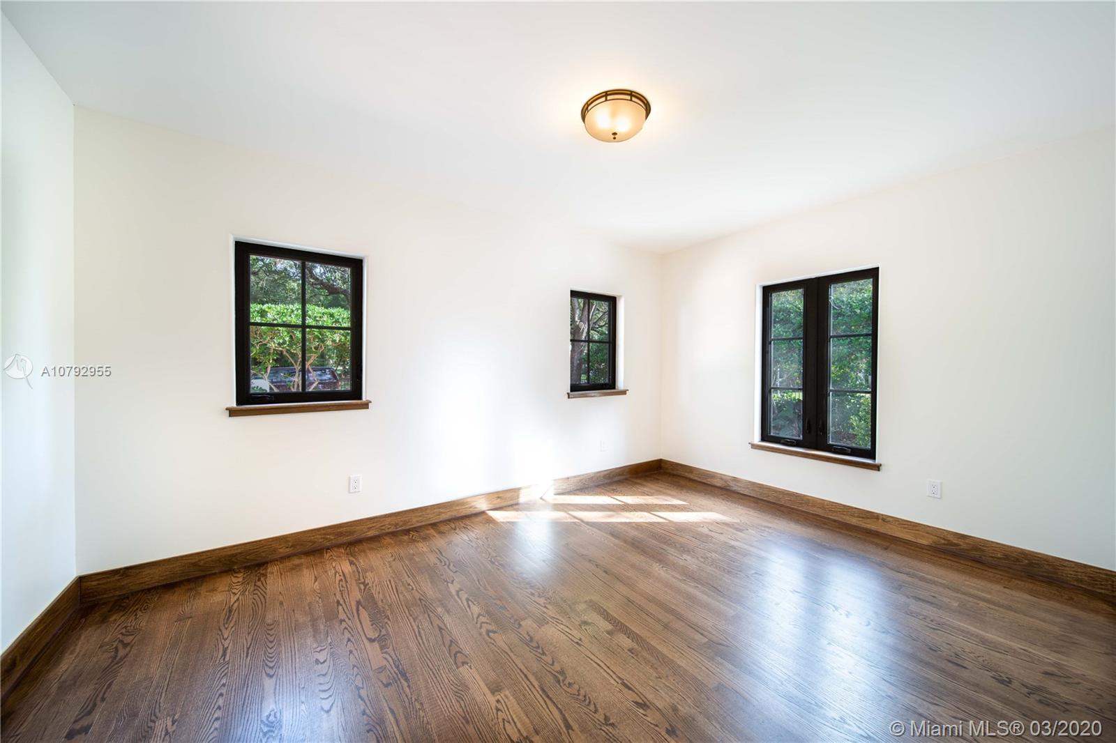 CORAL GABLES COUNTRY CLUB - Residential