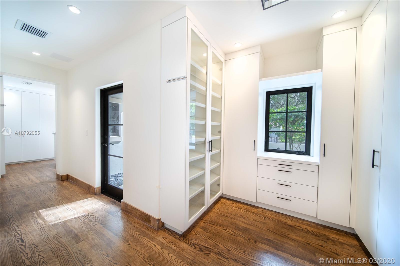 CORAL GABLES COUNTRY CLUB - Residential