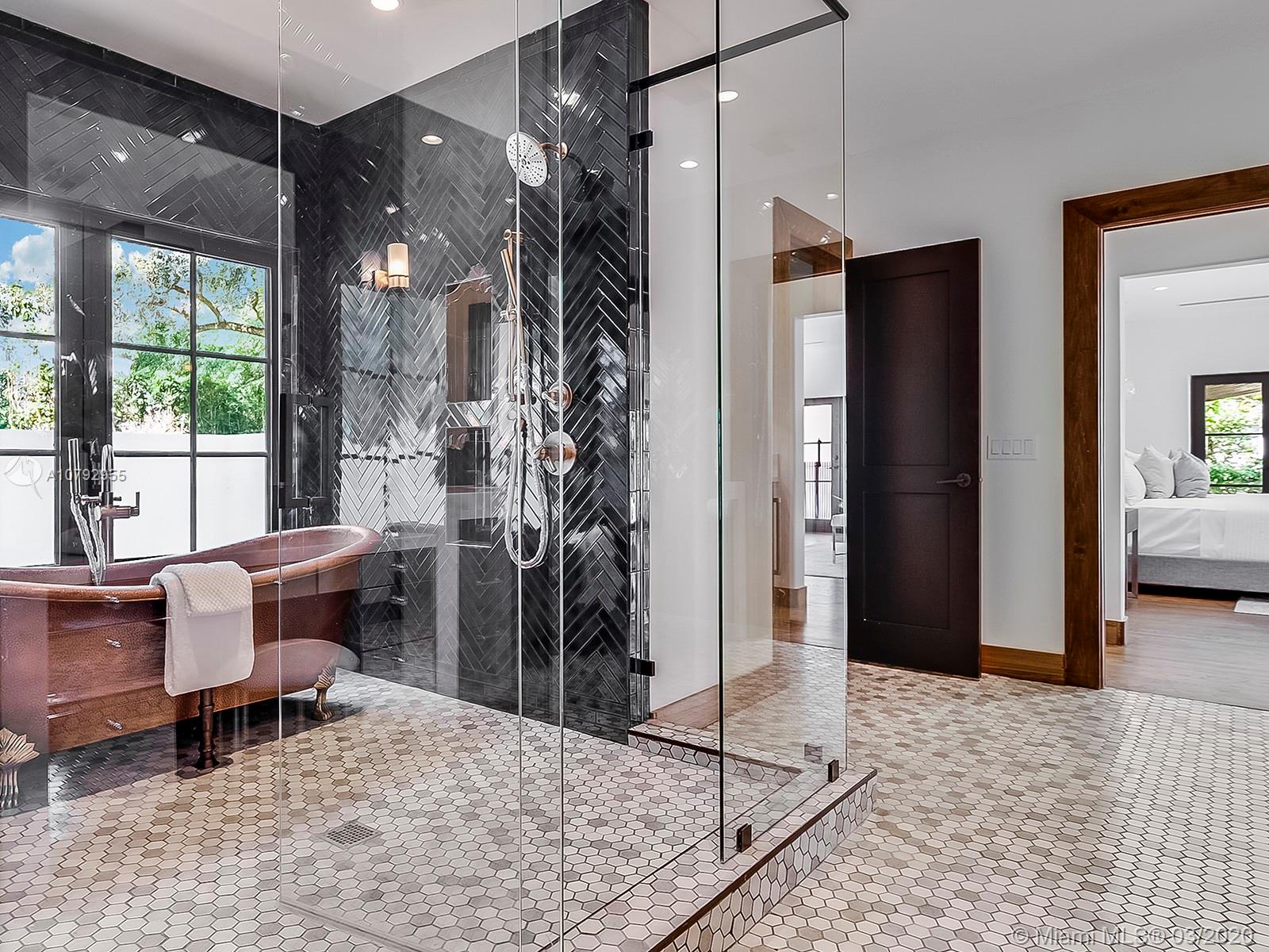 CORAL GABLES COUNTRY CLUB - Residential