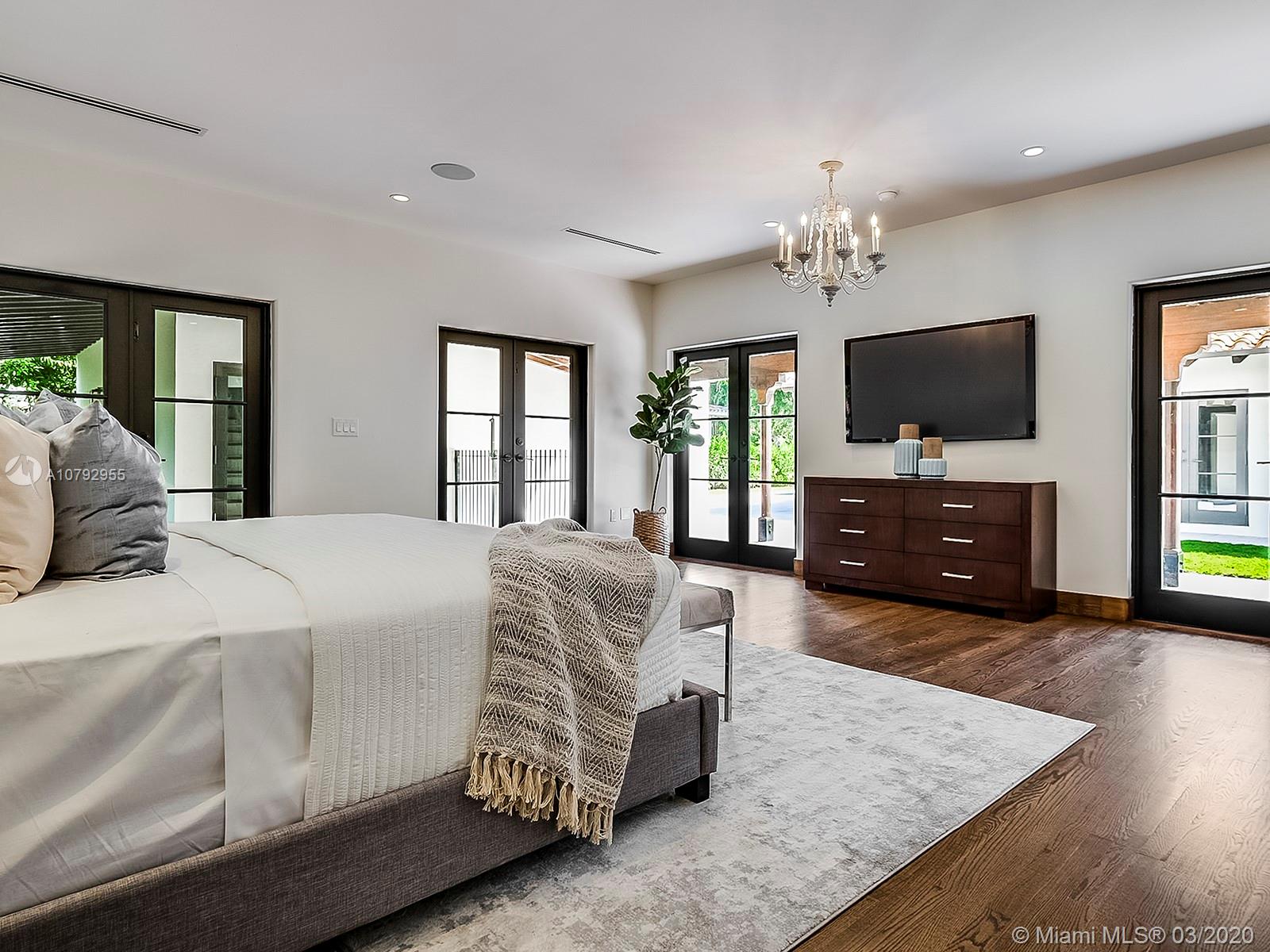 CORAL GABLES COUNTRY CLUB - Residential