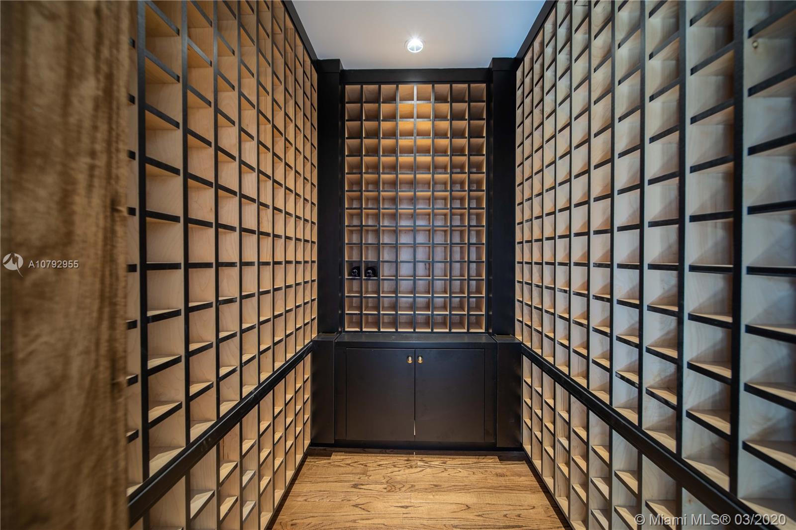 CORAL GABLES COUNTRY CLUB - Residential