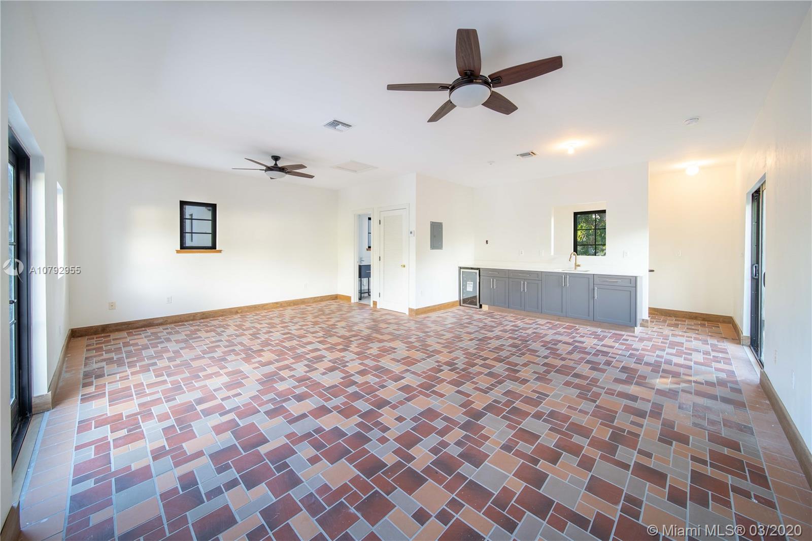 CORAL GABLES COUNTRY CLUB - Residential