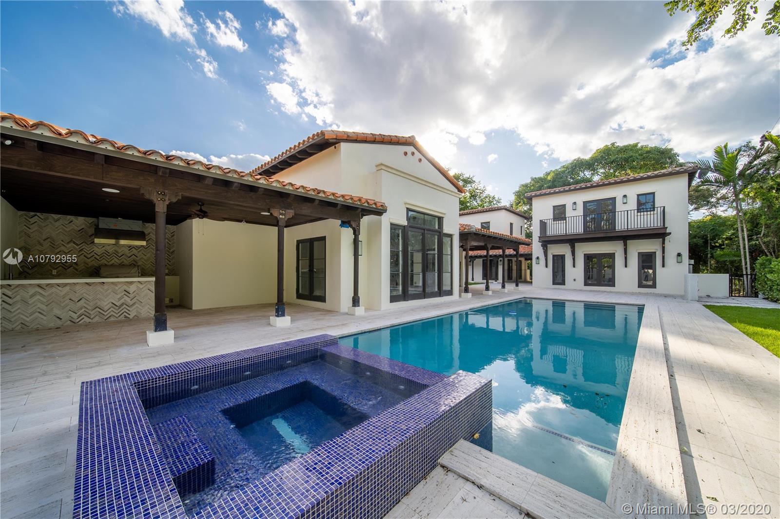 CORAL GABLES COUNTRY CLUB - Residential