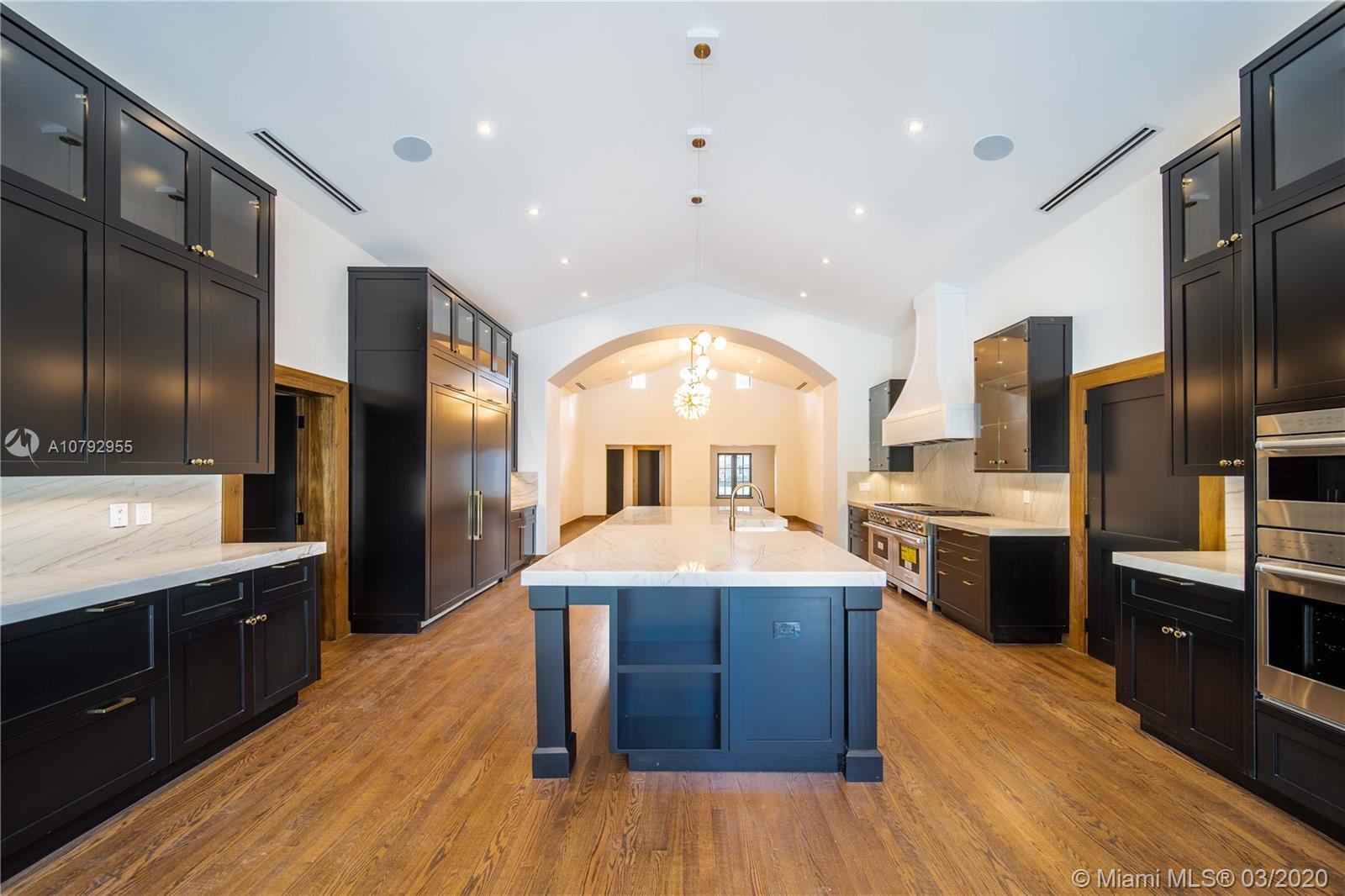 CORAL GABLES COUNTRY CLUB - Residential