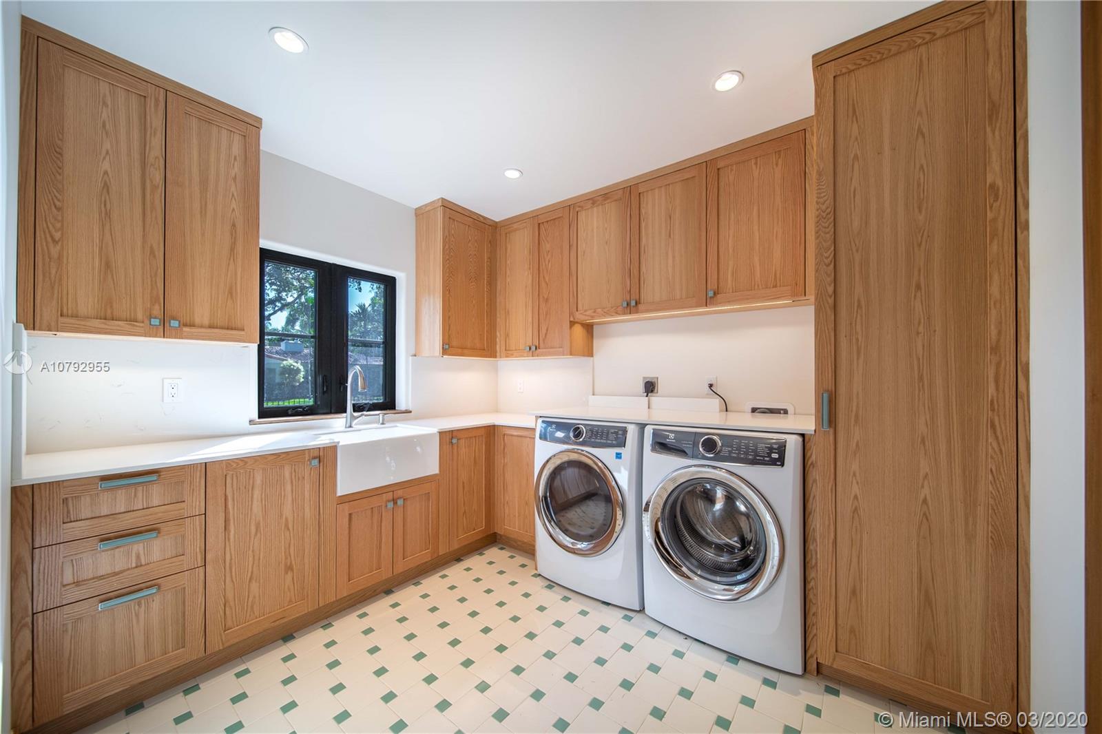 CORAL GABLES COUNTRY CLUB - Residential