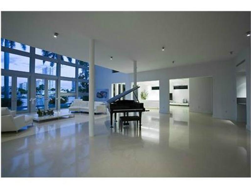 LA GORCE ISLAND - Residential