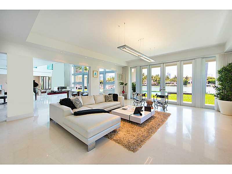 LA GORCE ISLAND - Residential