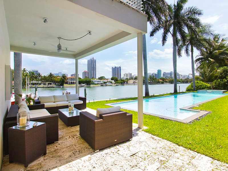 LA GORCE ISLAND - Residential