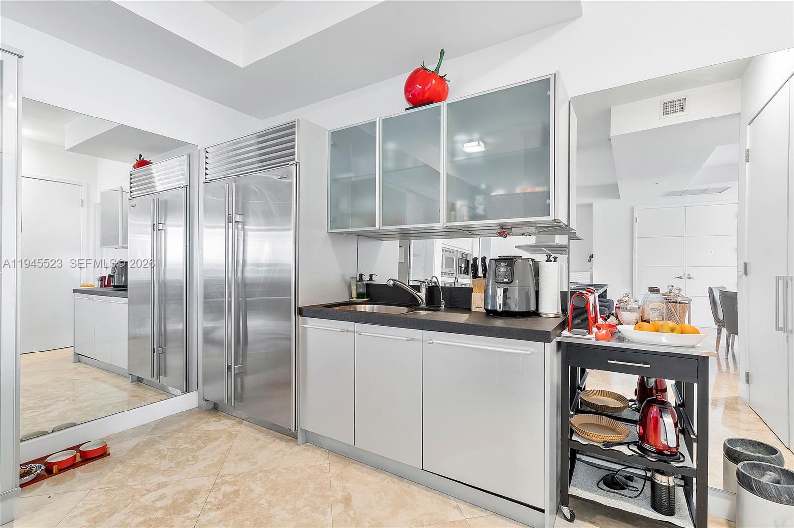 TRUMP ROYALE - Residential