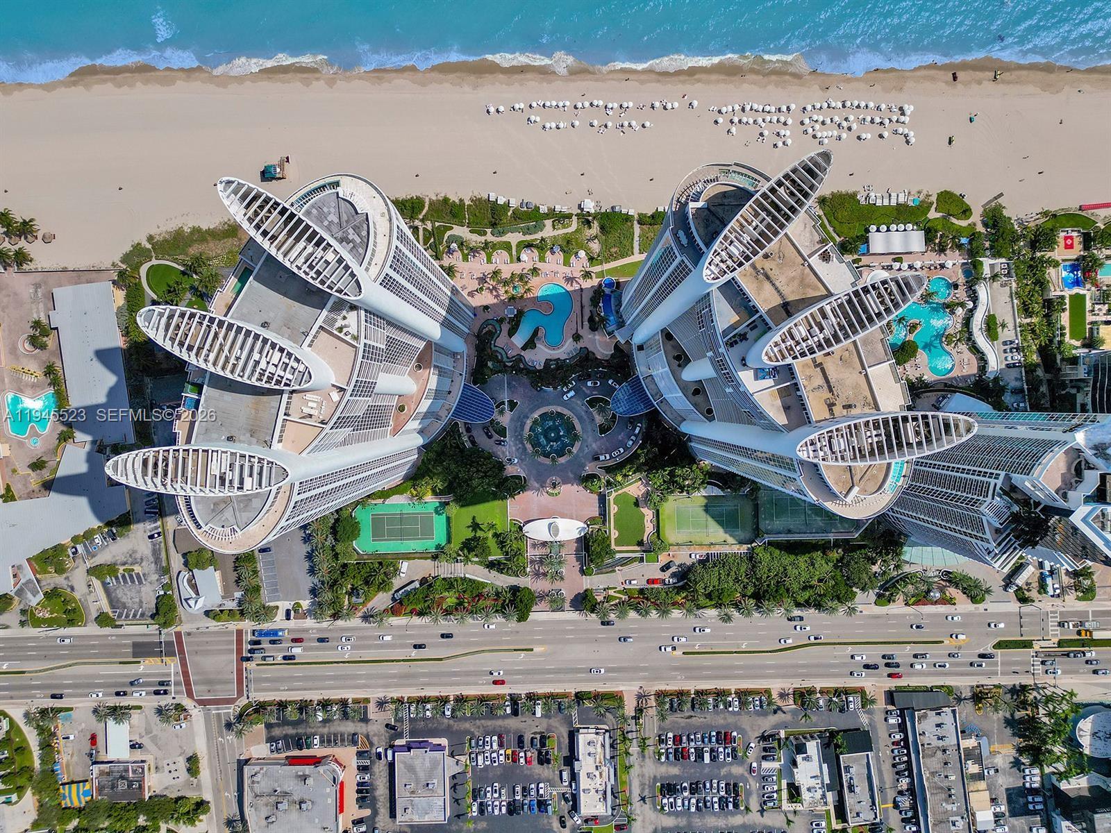 TRUMP ROYALE - Residential