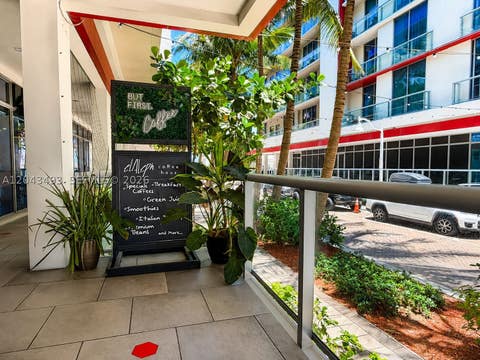 Tiny photo for 777 N Ocean Dr #N302, Hollywood, FL 33019 (MLS # A12043493)