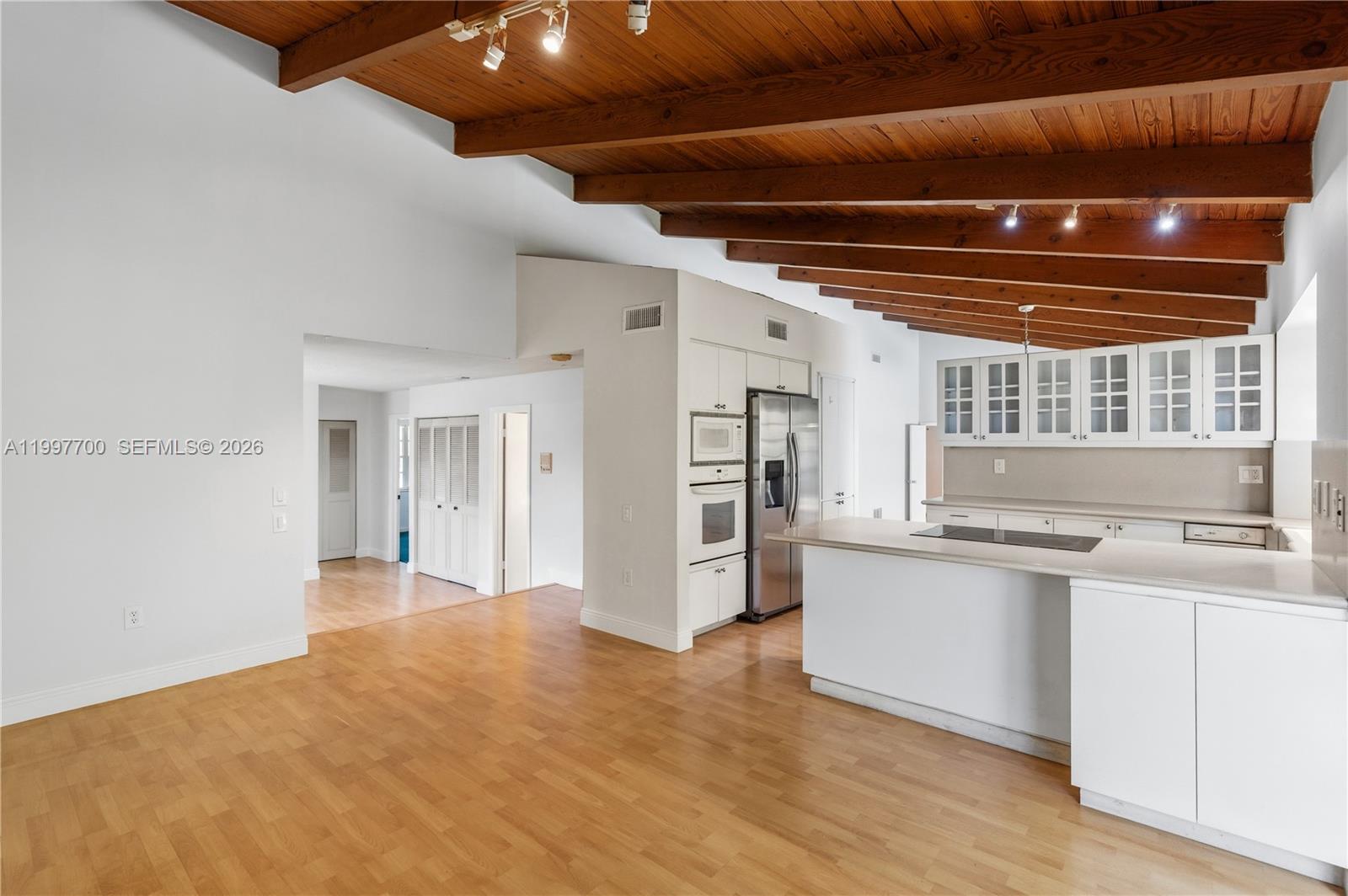 FIRST ADDN TO CALUSA CLUB - Residential