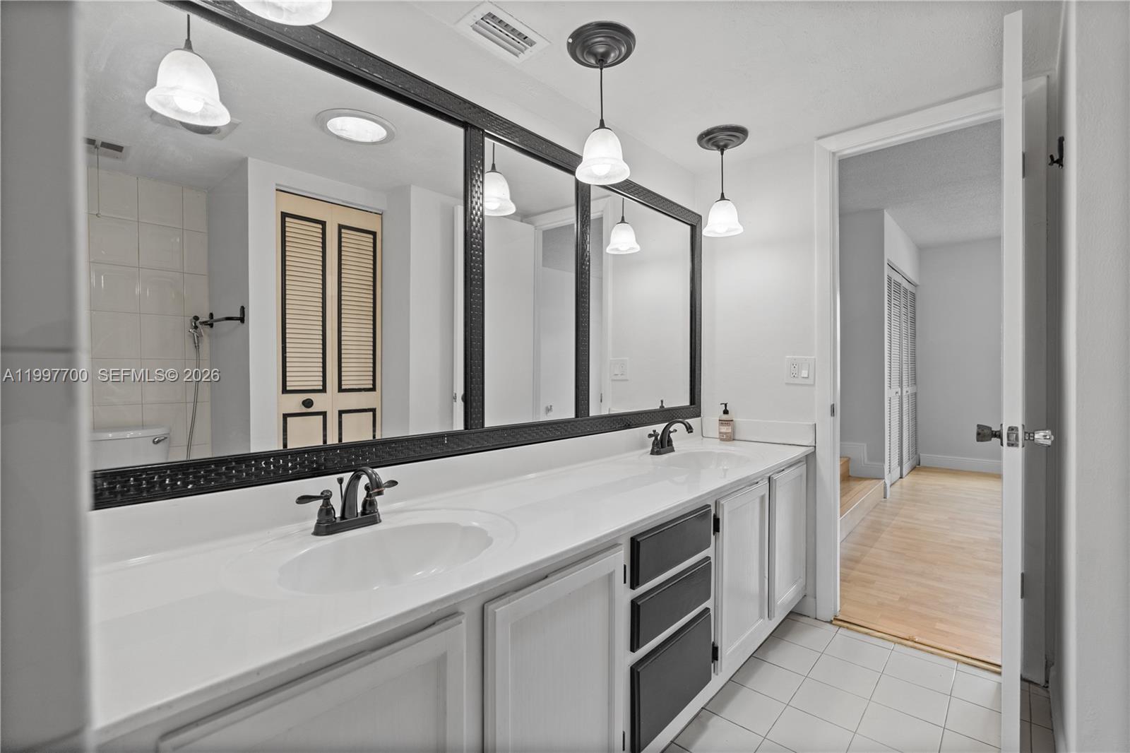 FIRST ADDN TO CALUSA CLUB - Residential