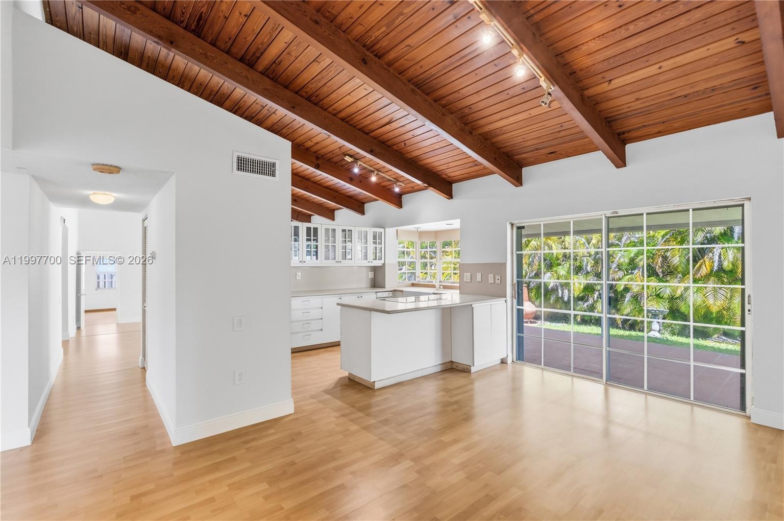 FIRST ADDN TO CALUSA CLUB - Residential