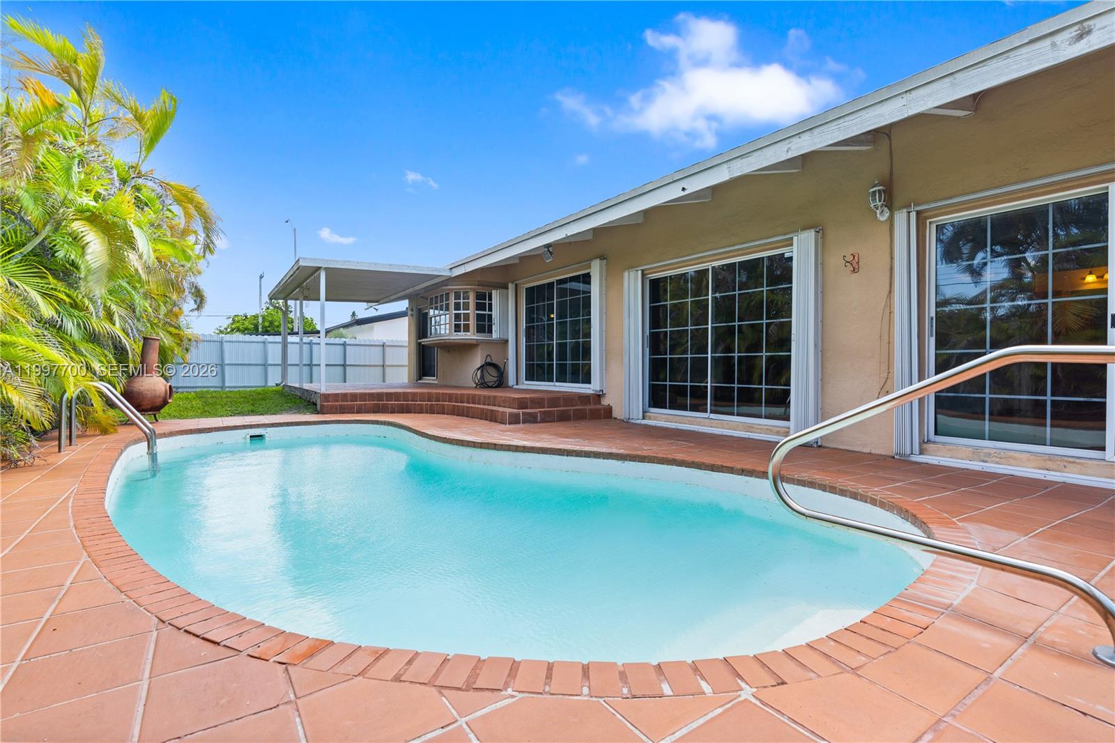FIRST ADDN TO CALUSA CLUB - Residential