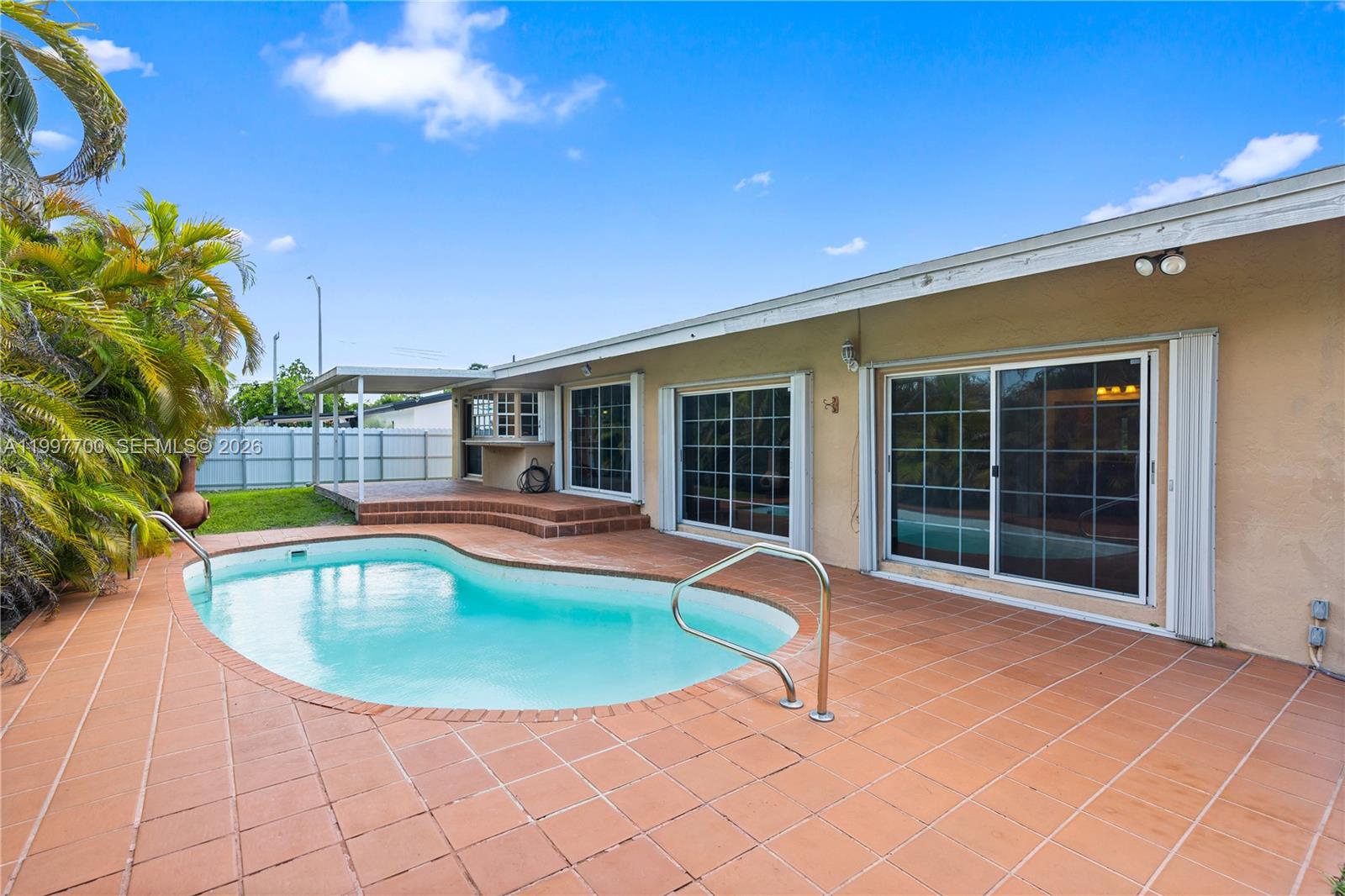 FIRST ADDN TO CALUSA CLUB - Residential
