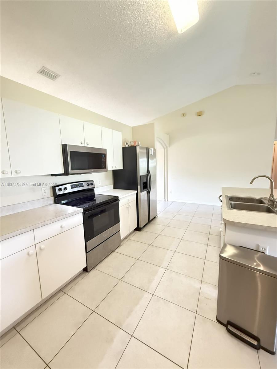 PORT ST LUCIE SECTION 44 - Residential