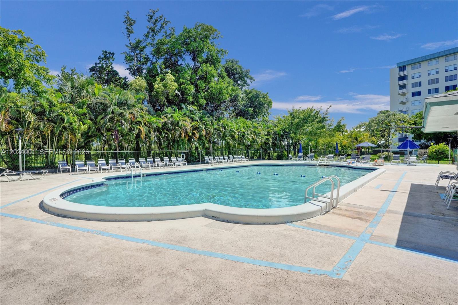 HILLCREST EAST NO 24 COND - Residential