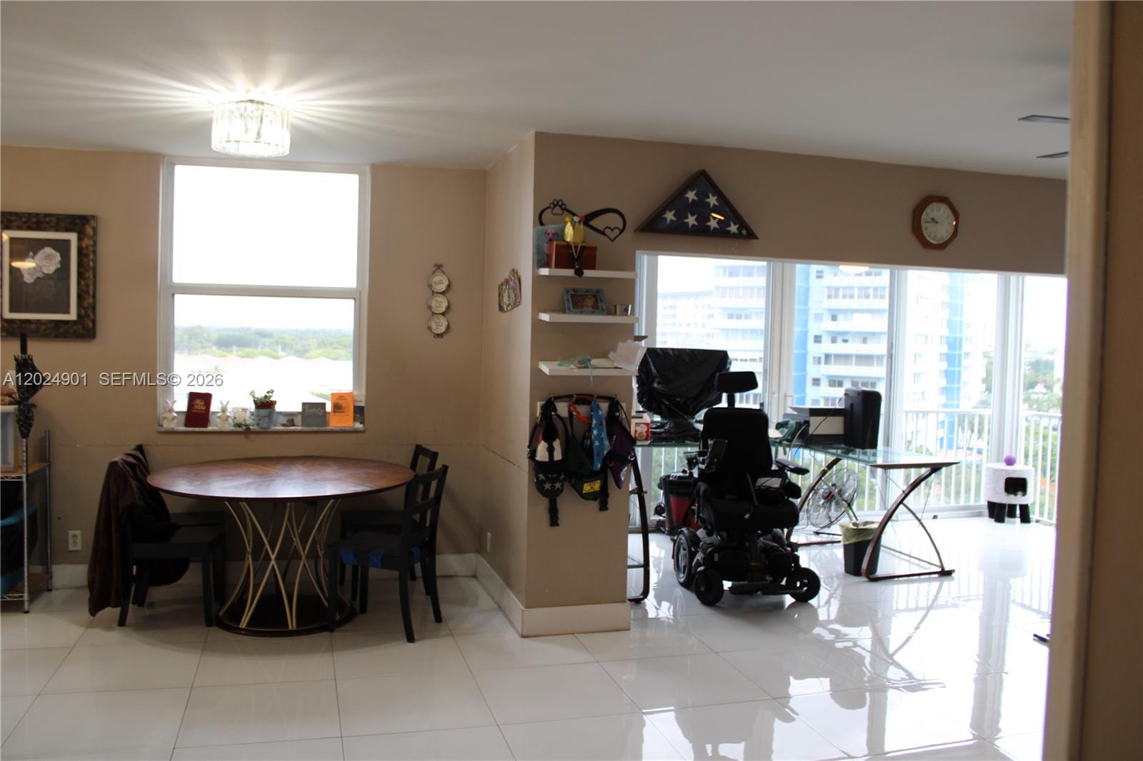HILLCREST EAST NO 24 COND - Residential