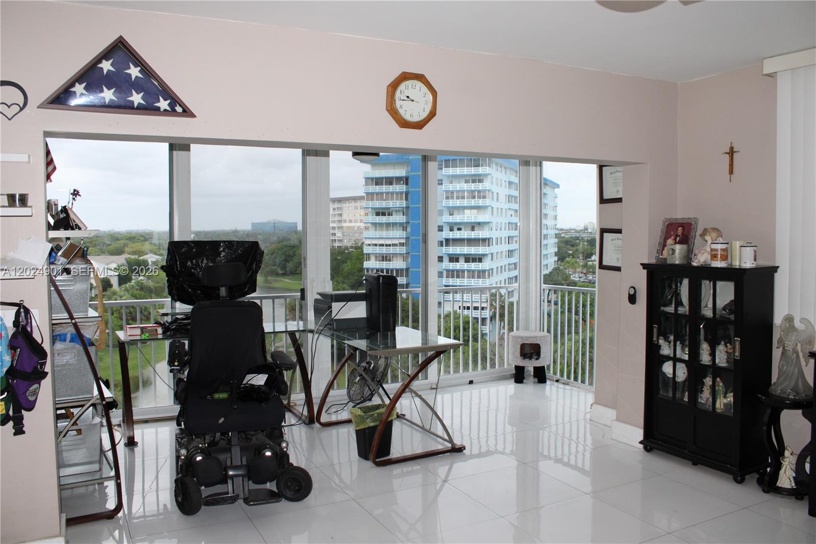HILLCREST EAST NO 24 COND - Residential