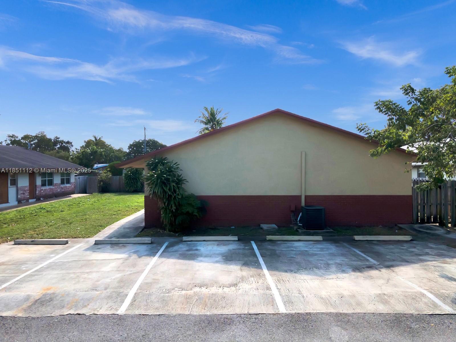 RIVERLAND VILLAGE PARK - Residential Lease