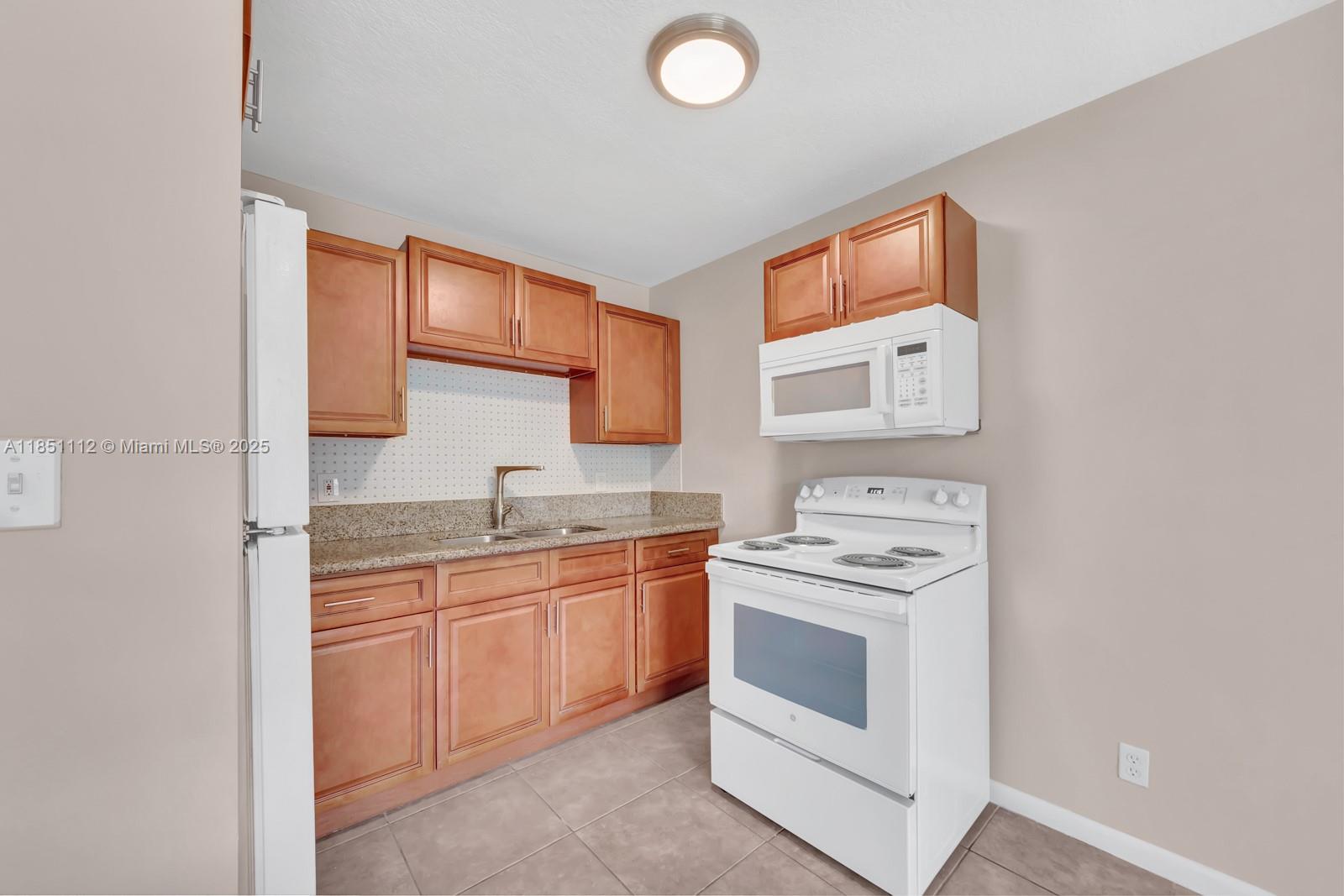 RIVERLAND VILLAGE PARK - Residential Lease