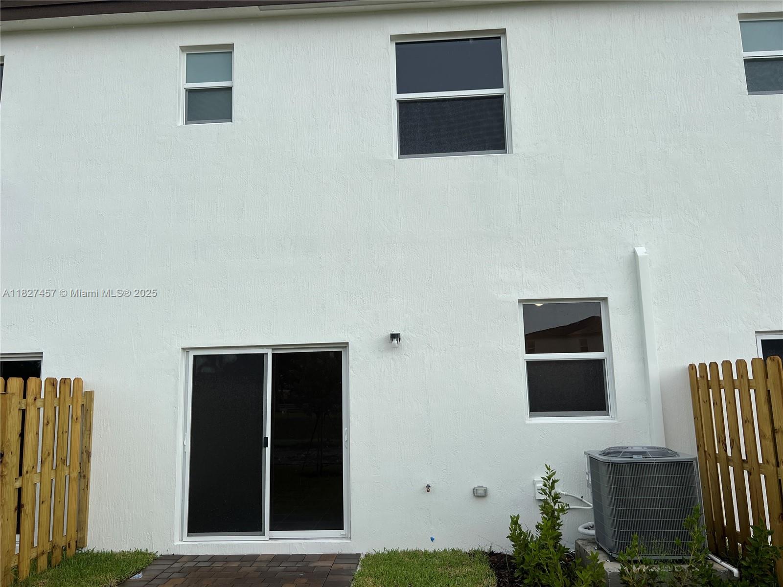 WESTVIEW - Residential