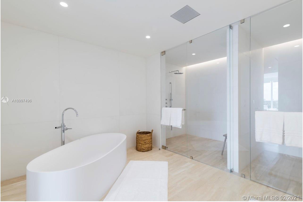 SURF CLUB CONDO - Residential