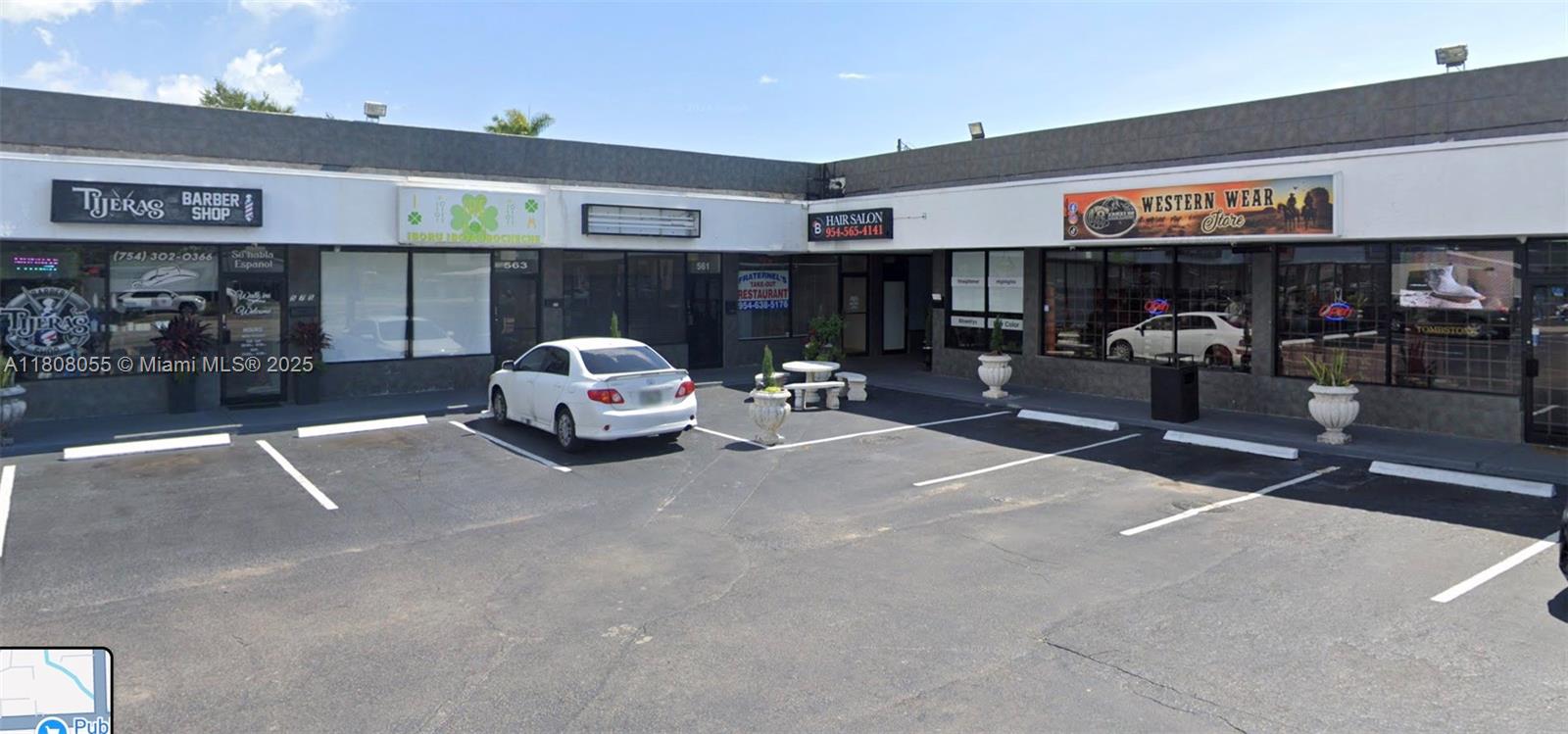 Prime retail center on busy Oakland Park Blvd, just east of I-95. High-traffic corner with excellent visibility and signage. Ample parking and strong daily exposure. 750 sq ft available—ideal for retail, office, or service use. Easy to show—call listing agent!